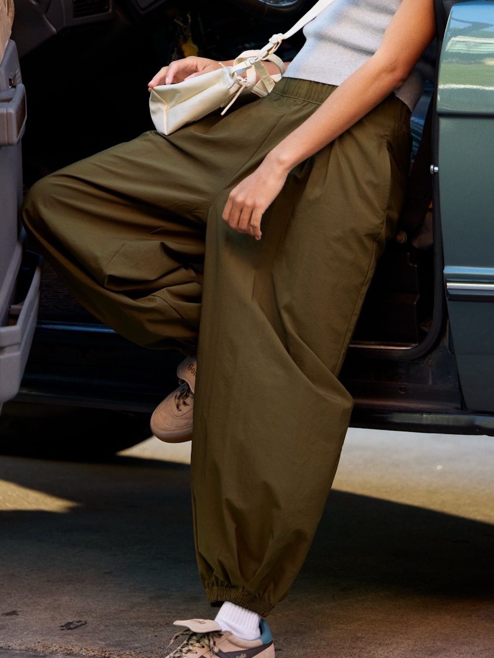 NWT OFFLINE by Aerie Nice Moves Balloon Pants Size M